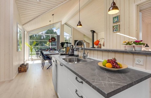 Rodby House | Pet friendly home in Rødby with kitchen