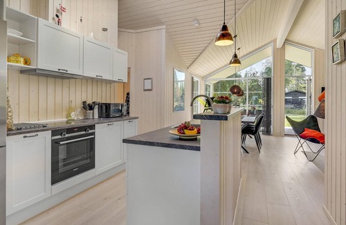 Rodby House | Pet friendly home in Rødby with kitchen