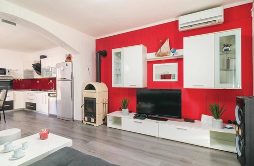 Srinjine House | Pet friendly home in Srinjine with sauna