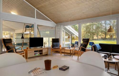 Grønhøj House | Pet Friendly Home In Saltum With Sauna