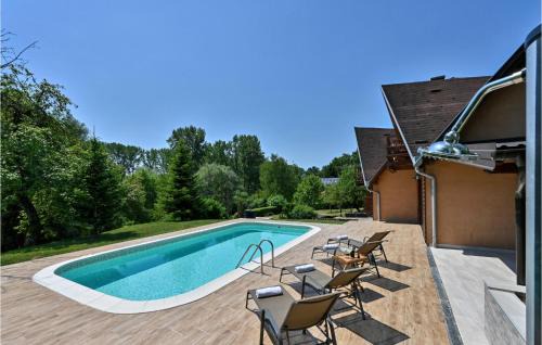 Petrinja House | Pet Friendly Home In Sisak With Sauna