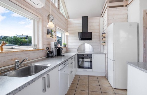 Grønninghoved Strand House | Pet friendly home in Sjølund with sauna