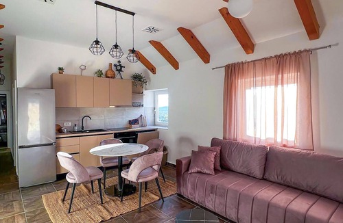 Bribir House | Pet friendly home in Skradin