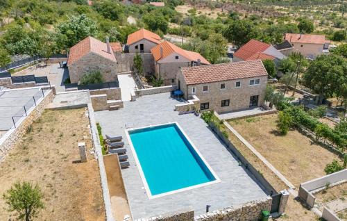 Bribir House | Pet Friendly Home In Skradin