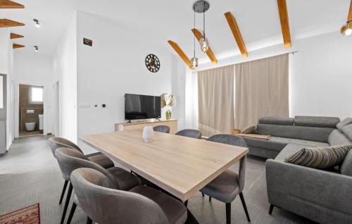 Bribir House | Pet Friendly Home In Skradin