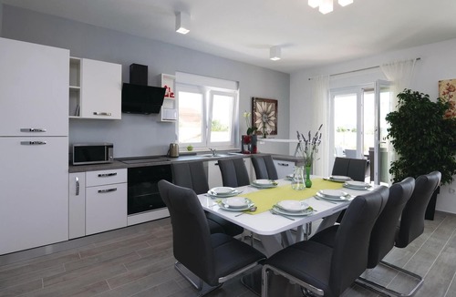 Sukosan House | Pet friendly home in Sukosan