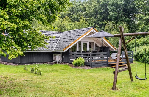 Arrild Ferieby House | Pet friendly home in Toftlund with WiFi