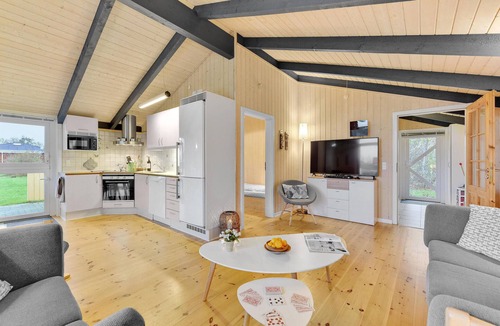 Skaven Strand House | Pet friendly home in Tarm with sauna