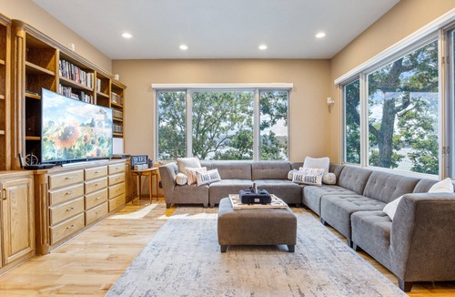 Lake Ozark House | Pet-Friendly Home In The Main Channel w/Breathtaking Sunsets & Lake Views