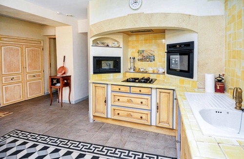 Baron House | Pet friendly home in Uzès