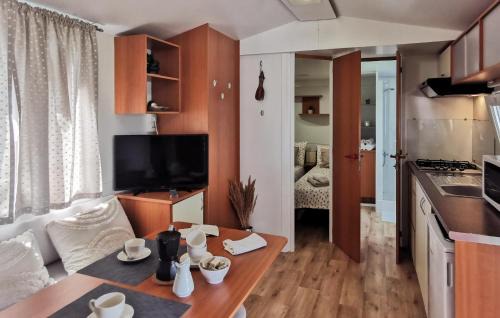 Vantacici House | Pet Friendly Home In Vantacici With Wifi