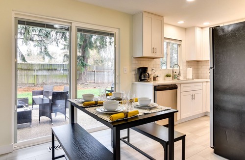 Aloha House | Pet Friendly Home Near Intel and Nike!