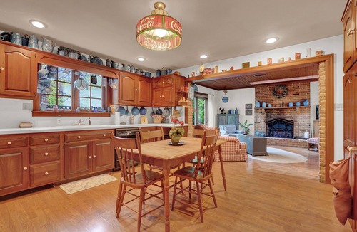 Columbia House | Pet Friendly Home Near Hershey & Gettysburg