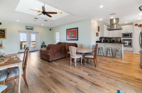 Cedar Lane House | Pet Friendly Home on ICW w/Beach View & Pool!