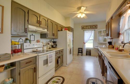 Sheldon House | Pet-Friendly Home: Patio & Yard in Sheldon