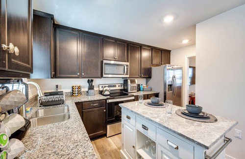 Mount Holly House | Pet-Friendly Home: Spacious Yard + Community Perks