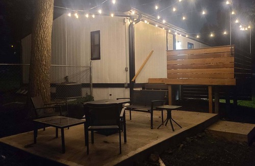 Blue Springs House | Pet friendly home, quiet neighborhood,multiple lakes,sports.