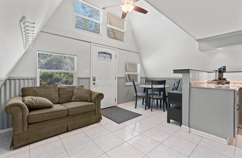 St. Augustine House | Pet-Friendly Home|Screened Deck & Yard, Near Beach