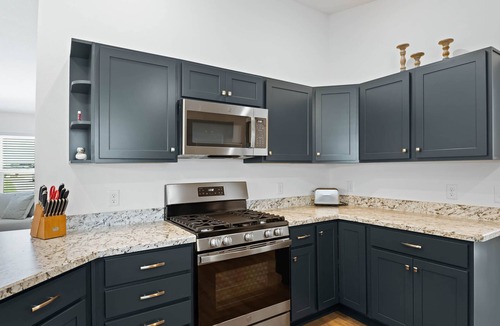 Wildwood Cottage | PET FRIENDLY HOME IN THE VILLAGE OF HAWKINS, CLOSE TO SAWGRASS GROVE, GOLF CART
