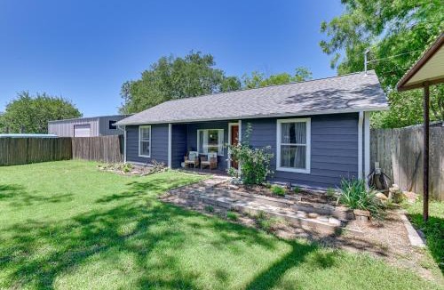 Aubrey House | Pet-Friendly Home w/1-Acre Yard in Aubrey