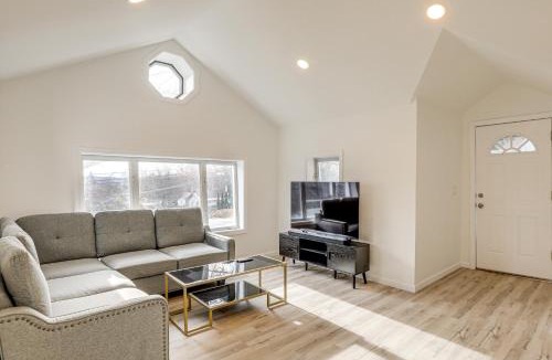 Stanhope House | Pet-Friendly Home w/Lake Views & Deck!