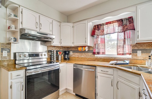 Largo House | Pet-Friendly Home w/Pool & BBQ in Largo