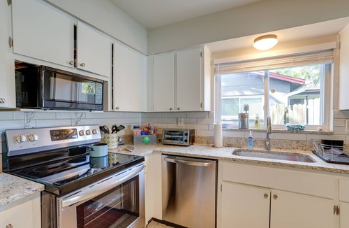 Palm Harbor House | Pet-Friendly Home w/Pool in Palm Harbor!