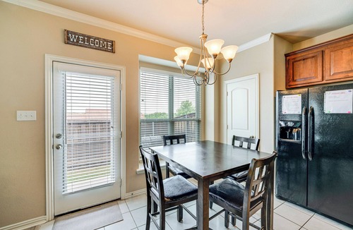Las Colinas House | Pet-Friendly Irving Townhome w/Patio + Grill!