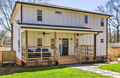 Jackson House | Pet-Friendly Jackson Lake Property with Fire Pit!