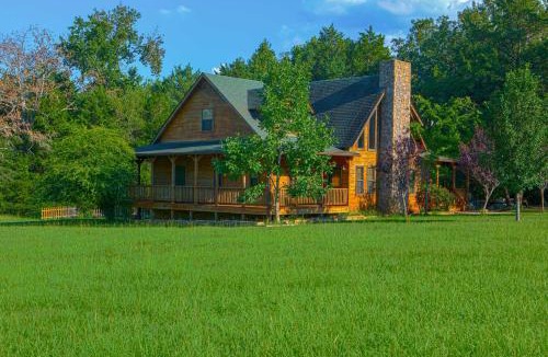 Jefferson House | Pet-Friendly Jefferson Home Near Lake O’ the Pines