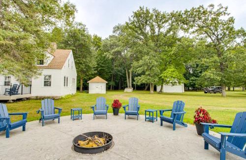 Cushing House | Pet Friendly Lake Alexander Home with Dock!