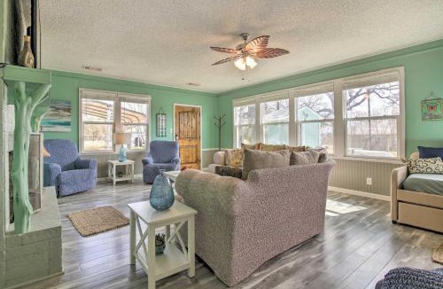 Tow House | Pet-Friendly Lake Buchanan Retreat w/Fire Pit!