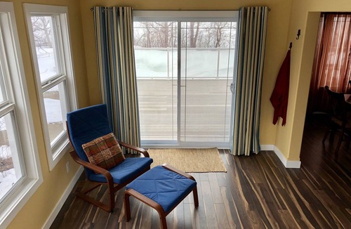 Fairford Reserve House | Pet Friendly! Lakefront Steep Rock Cottage - Sleeps 7