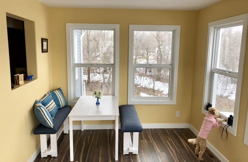 Fairford Reserve House | Pet Friendly! Lakefront Steep Rock Cottage - Sleeps 7