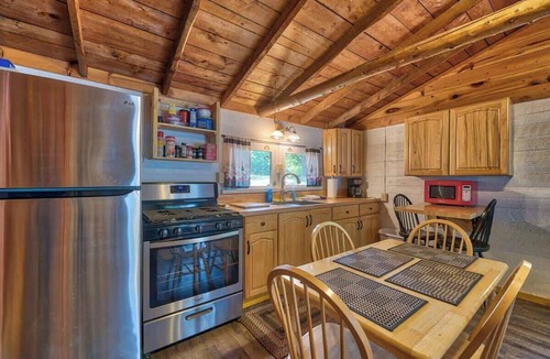 Levering Cabin | Pet Friendly Lakefront Cabin Firepit