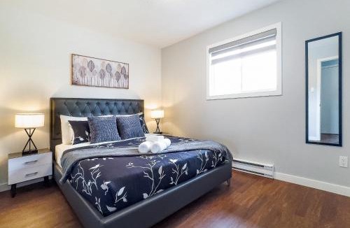 Bobcaygeon Apartment | Pet-Friendly Large 3-Bedroom - Bobcaygeon