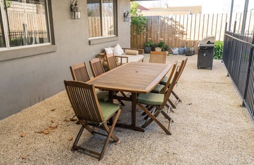Glen Iris House | 🐶 PET FRIENDLY : Large 5bd,3bth,pool,public transport .🐶
