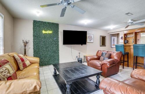 Lilburn Apartment | Pet-Friendly Lilburn Duplex with Patio and Grills!