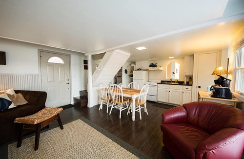 Heltonville Cottage | Pet-friendly, located on Lake Monroe.