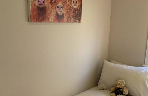 South Laggan Ski Chalet | Pet friendly Lodge with Loch view