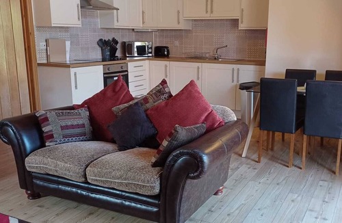 Little Stukeley Apartment | Pet Friendly Lodge for 2 Guests