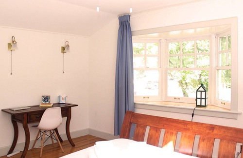 Overlook House | 🐶Pet friendly 🏠 Lovely Home Large Backyard 🔑Easy Check-in