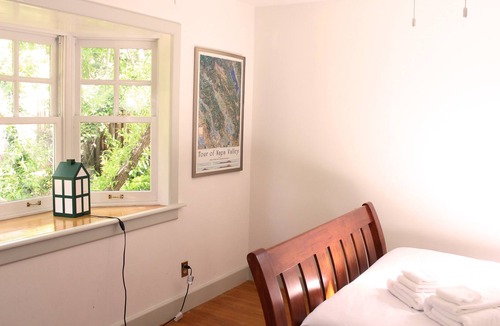 Overlook House | 🐶Pet friendly 🏠 Lovely Home Large Backyard 🔑Easy Check-in