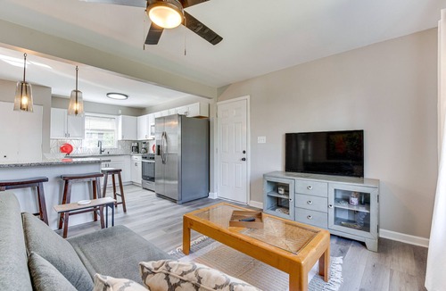 Mableton House | Pet-Friendly Mableton Home w/Grill & Fire Pit!