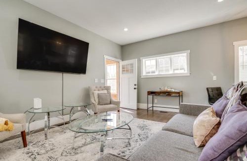 Southwest Minneapolis House | Pet-Friendly Minneapolis Home ~ 6 Mi to Dtwn!