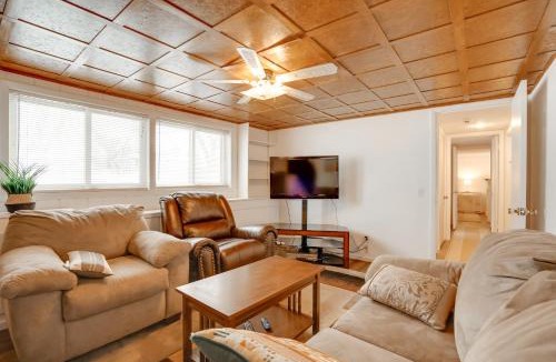 Spring Lake Park Apartment | Pet-Friendly Minneapolis Apt Near Shops & Dining!
