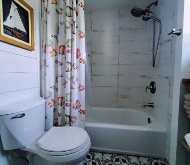 Rio Grande House | Pet friendly minutes to beach