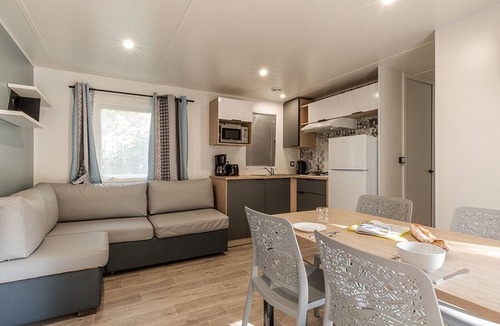 Concourson-sur-Layon House | Pet-friendly mobile home - 8 guests