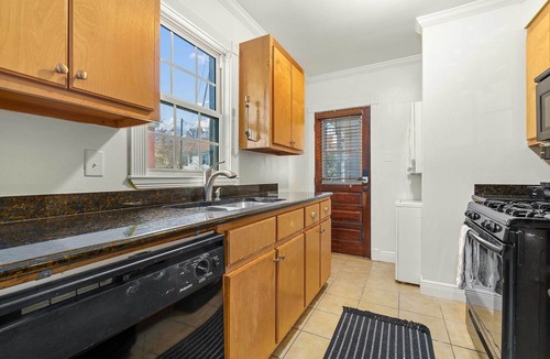 Mobile Condo | Pet-Friendly Mobile Condo ~ 4 Mi to Downtown!