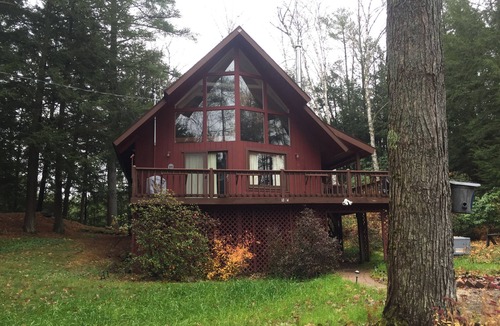 Woodsville House | Pet friendly. Mountain lakes chalet Non smoking!